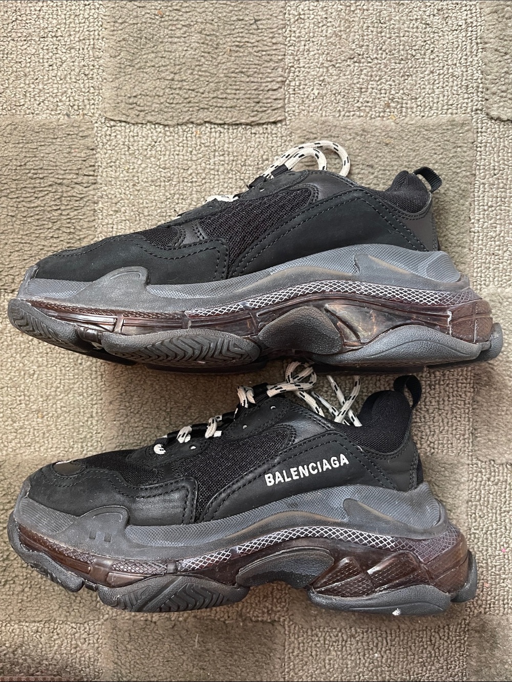 Balenciaga Triple S Sneakers - Picture 4 of 8